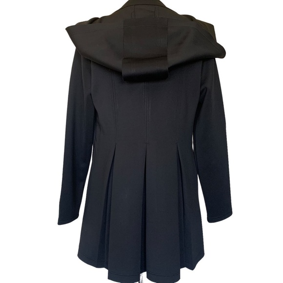 Lu & Lu black waist belted jacket. - Picture 3 of 16